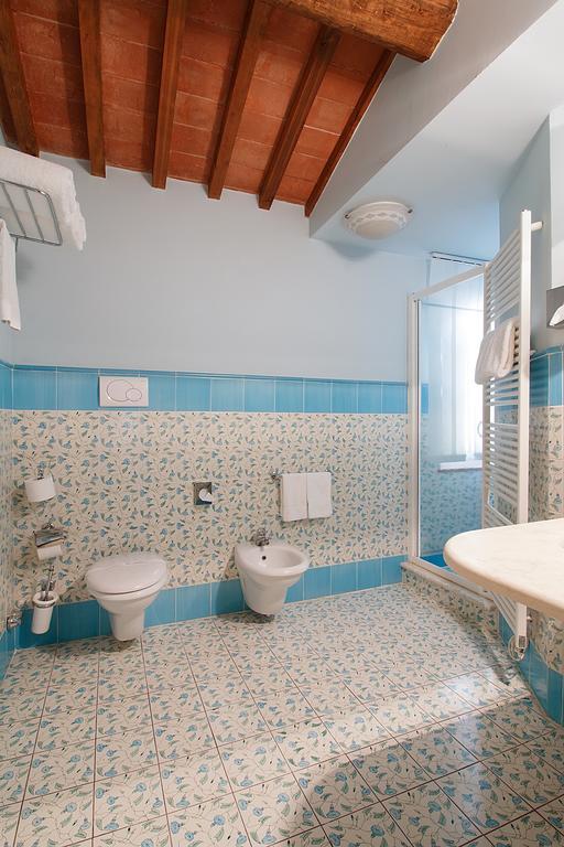 Borgo Sant'Ippolito Country Hotel Джинестра Номер фото