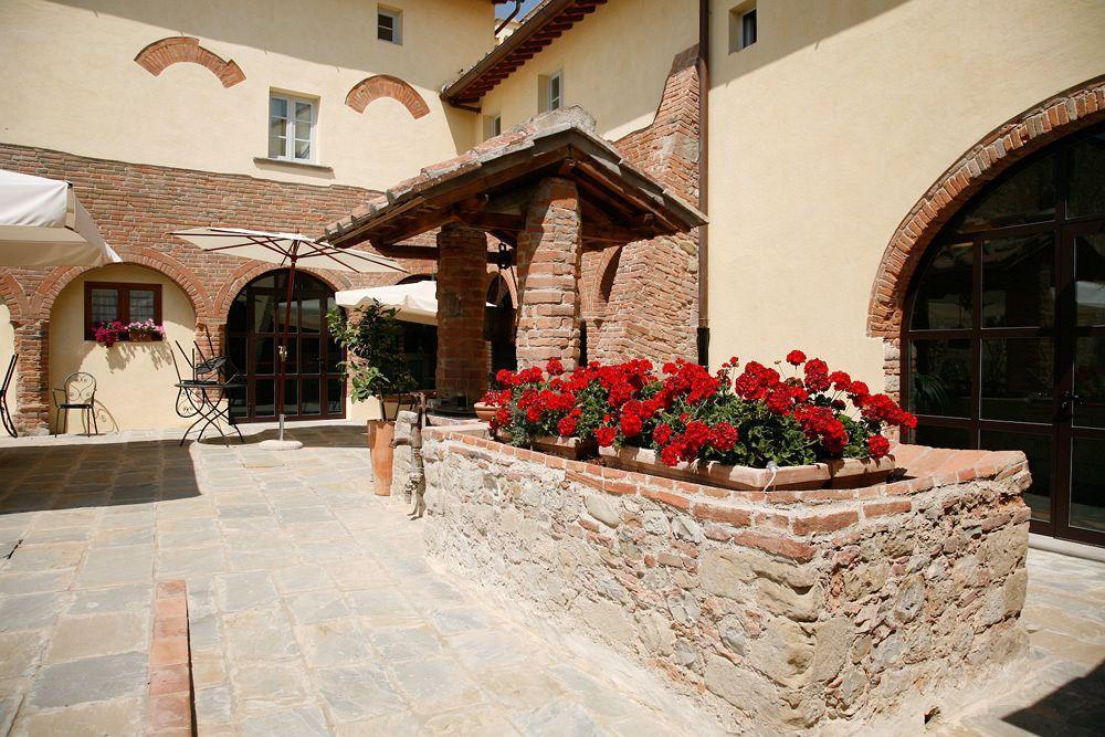 Borgo Sant'Ippolito Country Hotel Джинестра Экстерьер фото