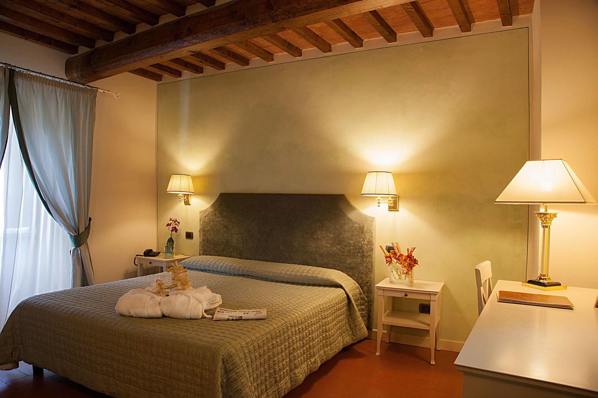 Borgo Sant'Ippolito Country Hotel Джинестра Экстерьер фото