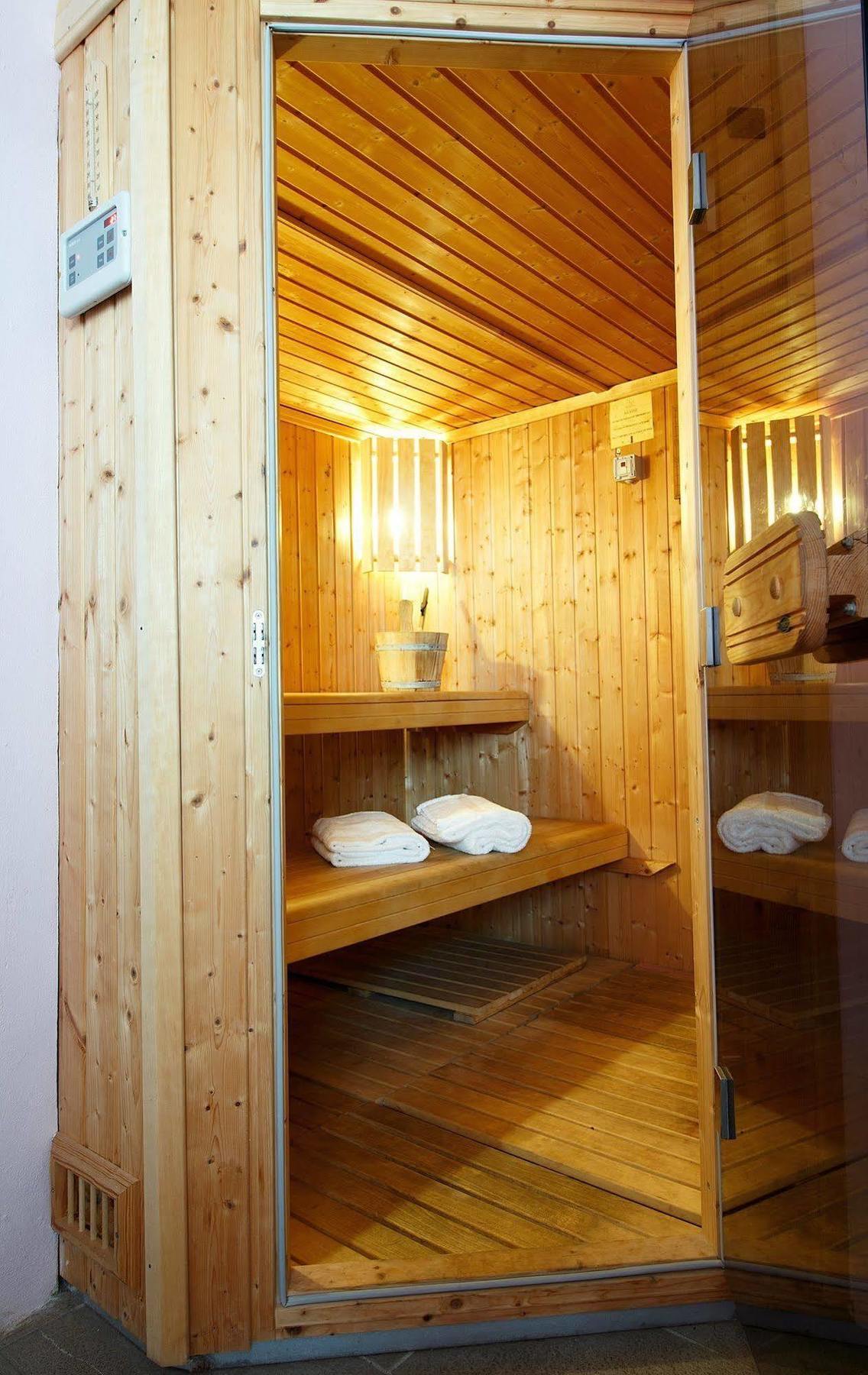 Borgo Sant'Ippolito Country Hotel Джинестра Экстерьер фото
